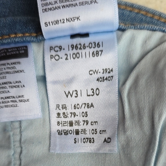 Levi's Size 31x30 311 Shaping Mid-Rise Smoothing Tummy Panel Skinny Jeans NEW - Picture 14 of 14